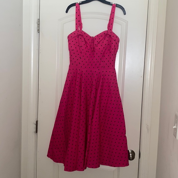 MANEATER SWING DRESS IN HOT PINK POLKA DOT - VIXEN BY MICHELINE PITT - Picture 2 of 5